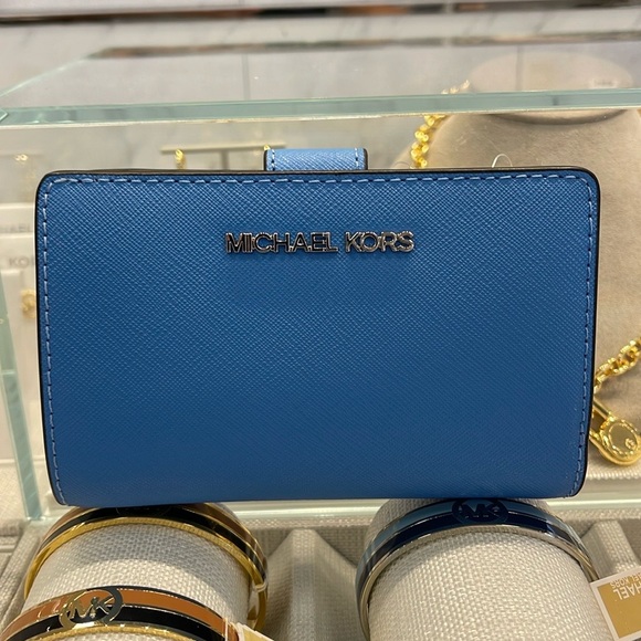 MICHAEL KORS Medium Crossgrain Leather Bifold Wallet South Pacific NWT - Picture 15 of 16